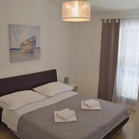 Lux, 4****, View Of And Sea سبليت